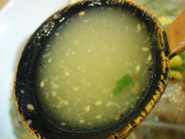 博多ラーメンげんこつ　　豊中店_c0118393_19241715.jpg