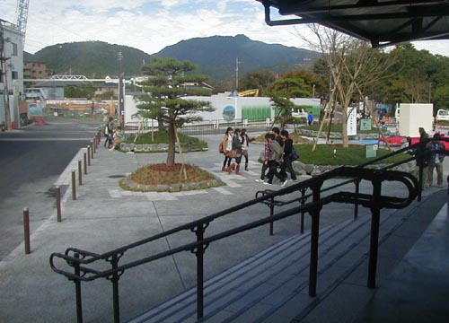 ●嵐山駅前の変化、その135(円形階段)_d0053294_23433539.jpg