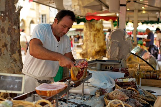 南仏　-Les marchés à Aix en Provence-_e0134694_0233122.jpg