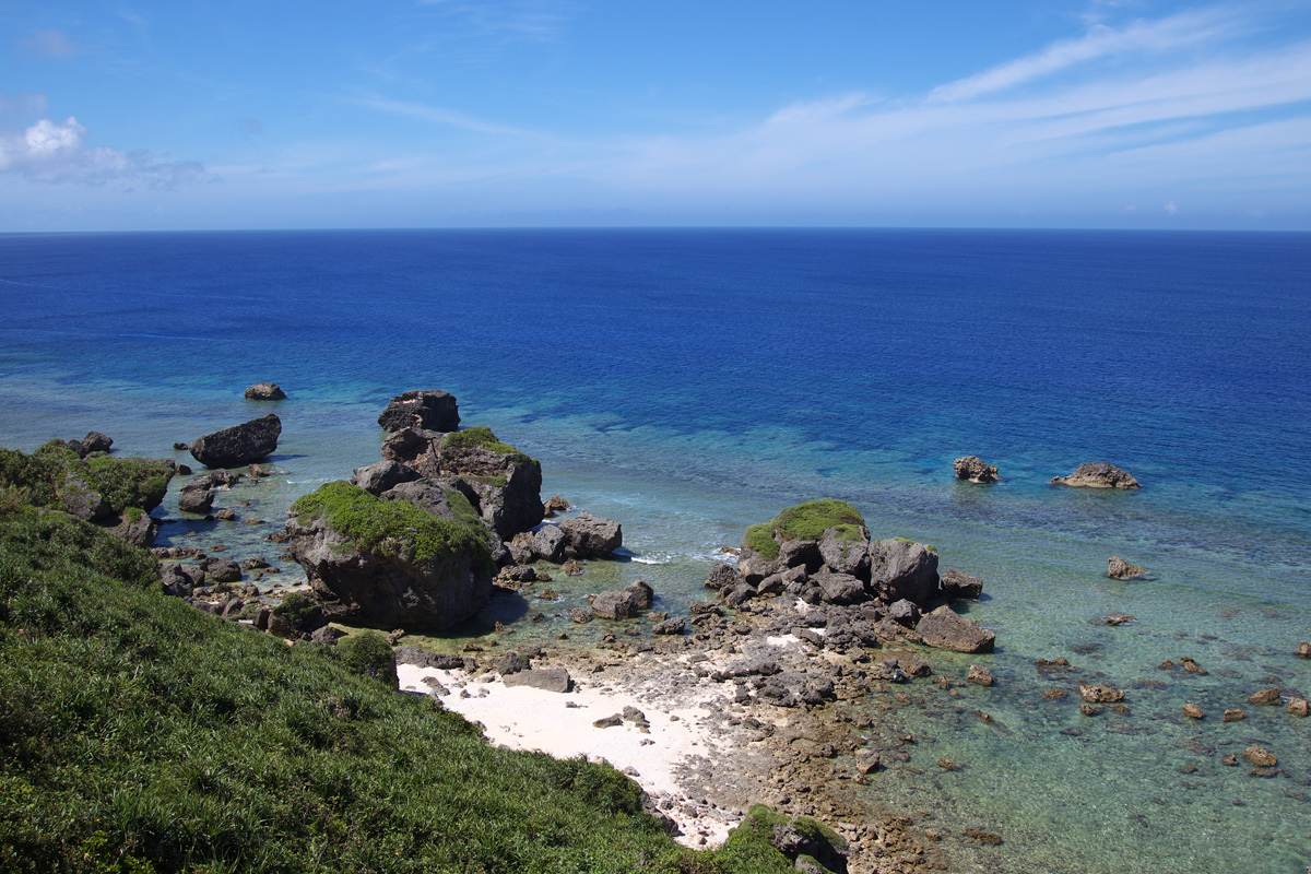 宮古島の景色と、蝶など_d0013455_1731790.jpg