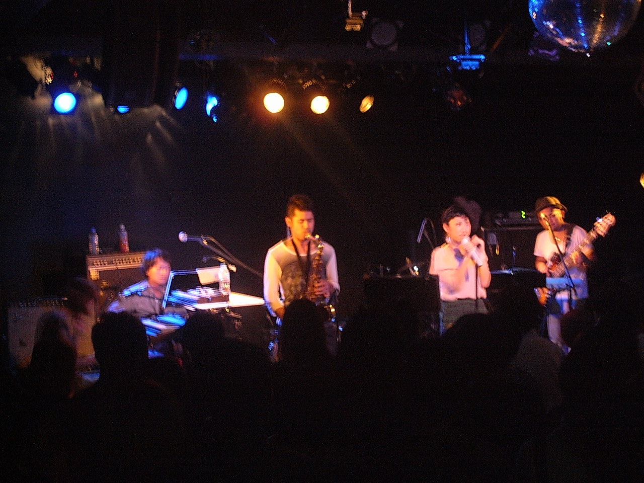 e0230090_00960.jpg