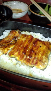 うな丼食べましたぁ_e0114246_6224671.jpg