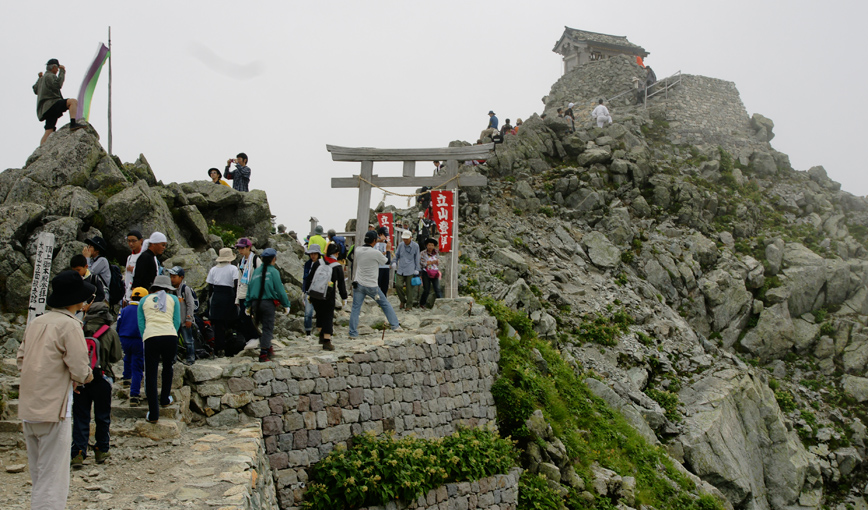 憧れの剱岳北方稜線　3泊4日　4日目《剱沢〜立山三山〜室堂》_f0016656_23115823.jpg