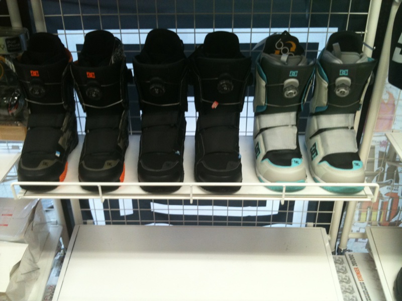 2011 UNION BIN&DC BOOTS少量入荷！！_e0196067_16241963.jpg