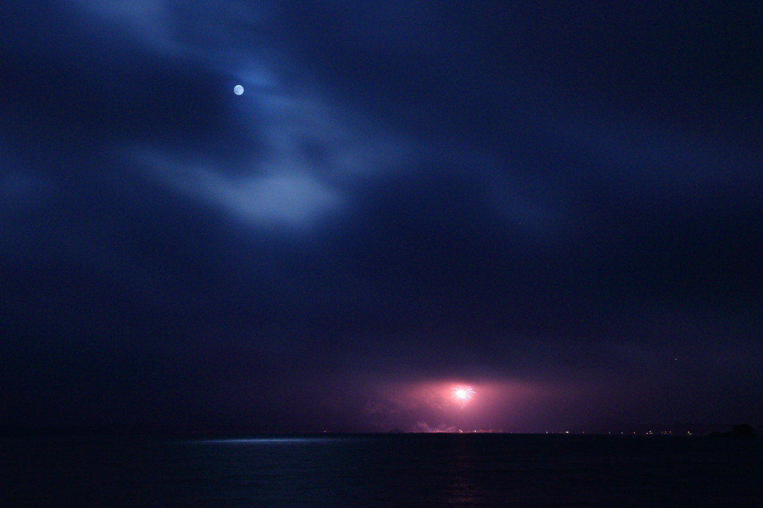 松島 満月と花火_b0191074_1385311.jpg