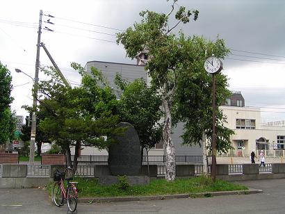 街中の三角点エレジー_f0078286_15305963.jpg