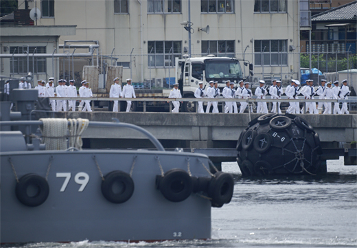 『YOKOSUKA軍港めぐり』8月25日「No Time to Rest」（速報の速報）_e0150566_143319.jpg