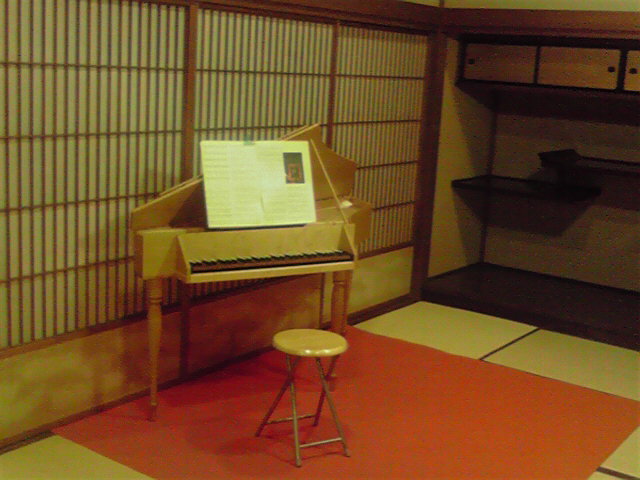 皆様ぜひ燕喜館にお越しください!_e0046190_2121363.jpg