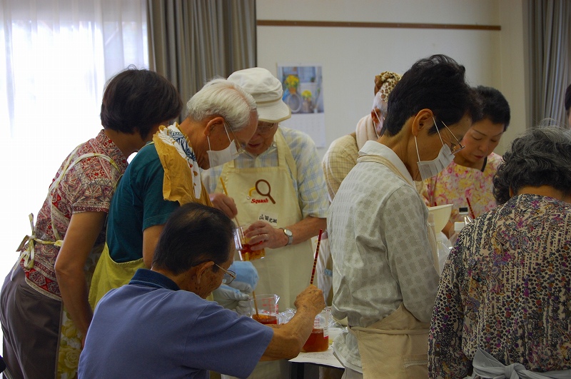 東郷町和合ヶ丘集会所で環境石鹸講習会_e0155943_1932478.jpg