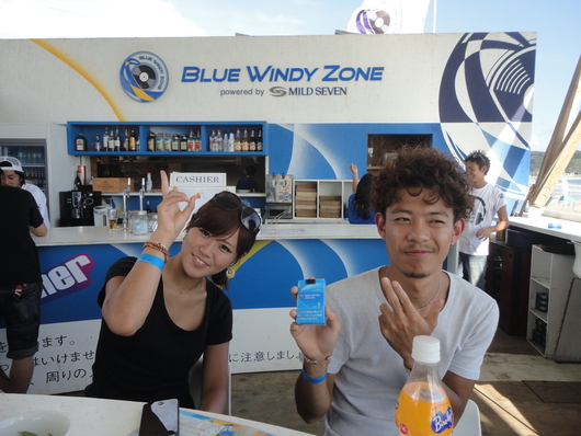 BLUE WINDY ZONE でのDJも残り一日。_b0121918_1224517.jpg