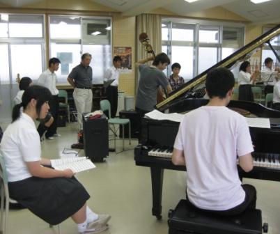 福山工業高校芸術観賞会（その１）_b0094826_187816.jpg