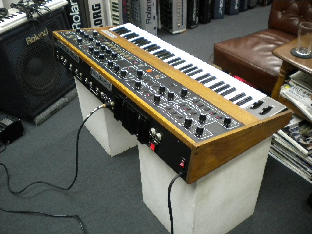 SEQUENTIAL CIRCUITS prophet-5試奏記 : 風流音色まねゑもん SEQUENTIAL CIRCUITS prophet-5試奏記 : 風流音色まねゑもん
