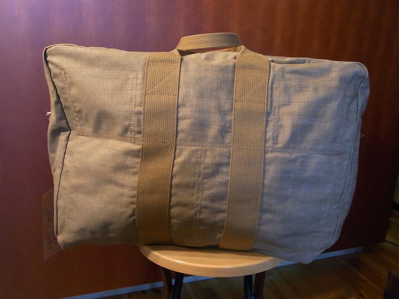 WALK ON AVIATOR`S KIT BAG : FEEBLES