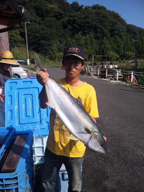 ヒラマサ7キロ級 海上釣堀フィッシングレインボー ヒラマサ7キロ級 海上釣堀フィッシングレインボー