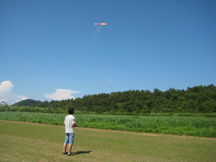 8月28日　やまの飛行場は大賑わい。_b0126649_1042280.jpg