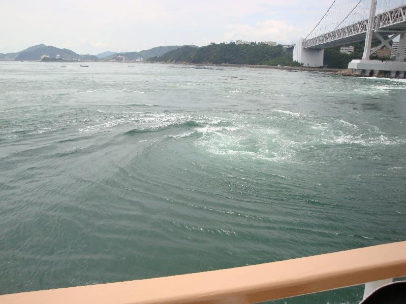 過去のツーリングから・・・鳴門・小豆島（3） 鳴門の渦潮_b0224178_6481486.jpg