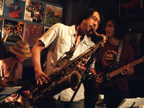TORAZO Udagawa Quartet ライブ_b0175635_1062921.jpg