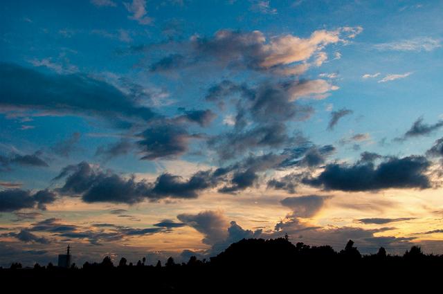 晩夏の空 季節の窓 Seasons Through My Eyes