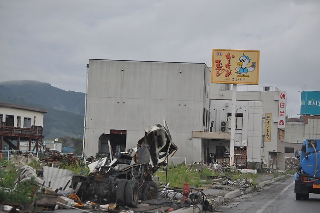 雨の大船渡と、晴れの盛(さかり)_b0067012_2036268.jpg