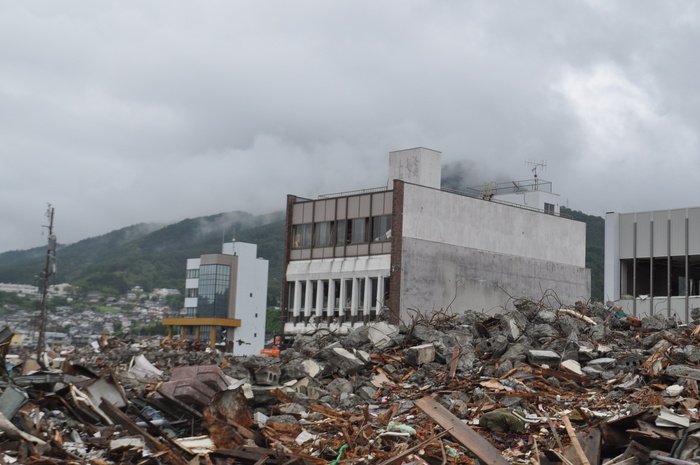 雨の大船渡と、晴れの盛(さかり)_b0067012_2232811.jpg