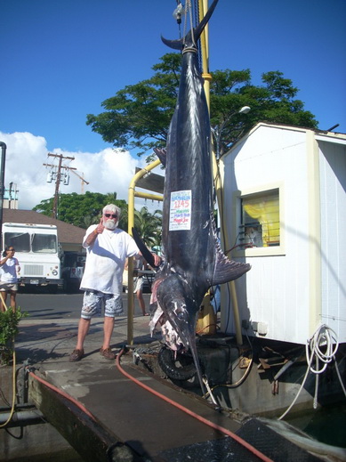 海には出られませんが、巨大魚の夢でも・・・ 【カジキ・マグロトローリング】_f0009039_103046.jpg