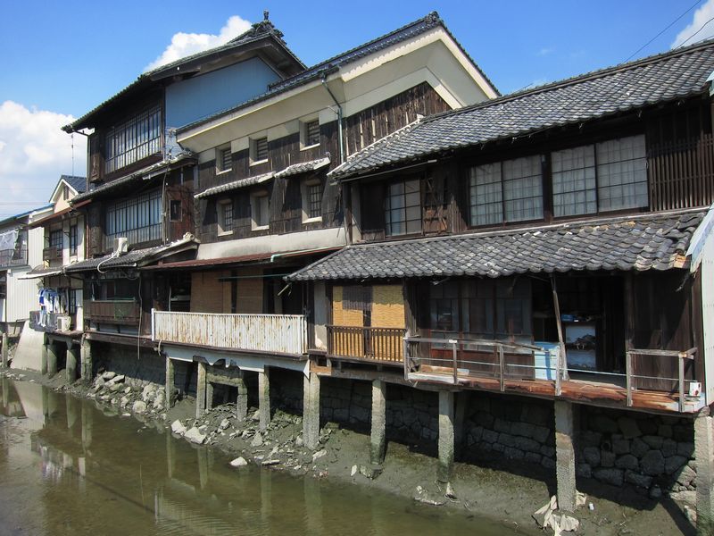 期待以上@広島県福山市松永町 アジア散歩街道