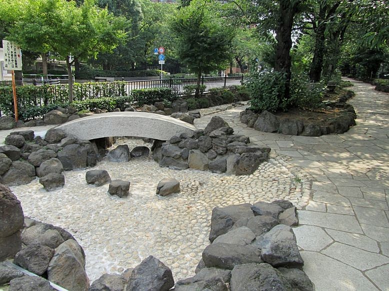 e0129656_2311471.jpg