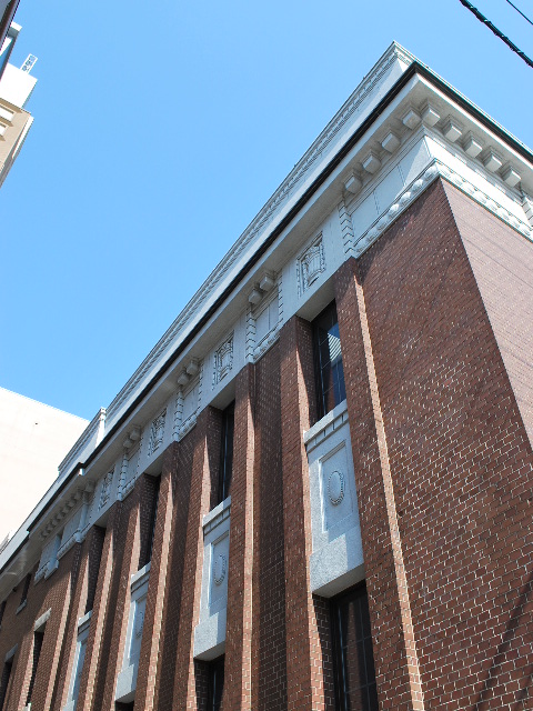 函館の旧銀行建築巡り(函館の建築探訪)_f0142606_17595092.jpg