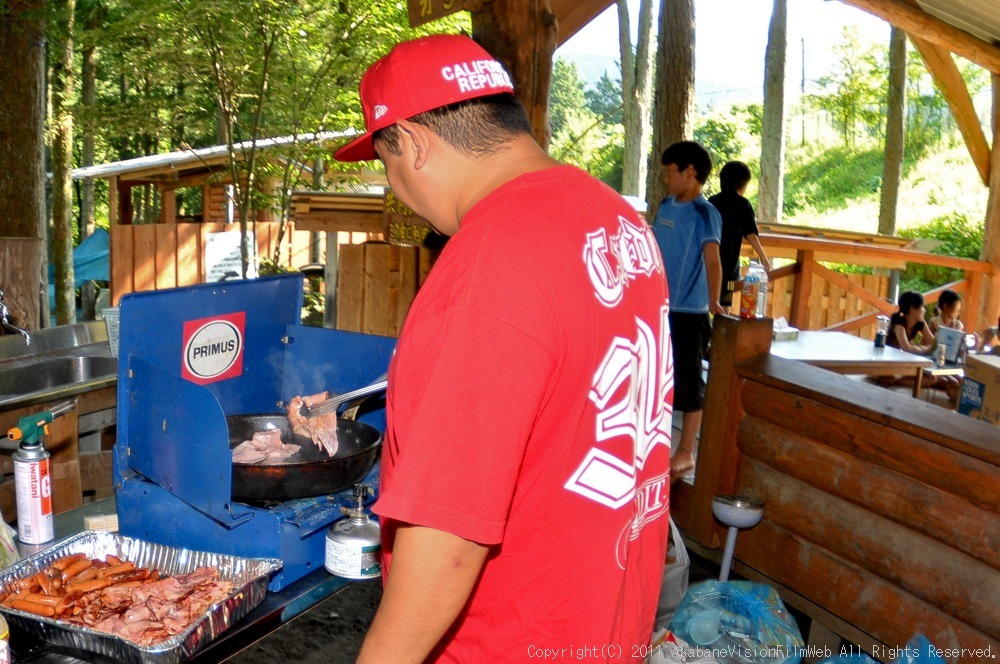 CREDIT camp for kids 2011　VOL５：Day２　川遊びの風景_b0065730_19434598.jpg