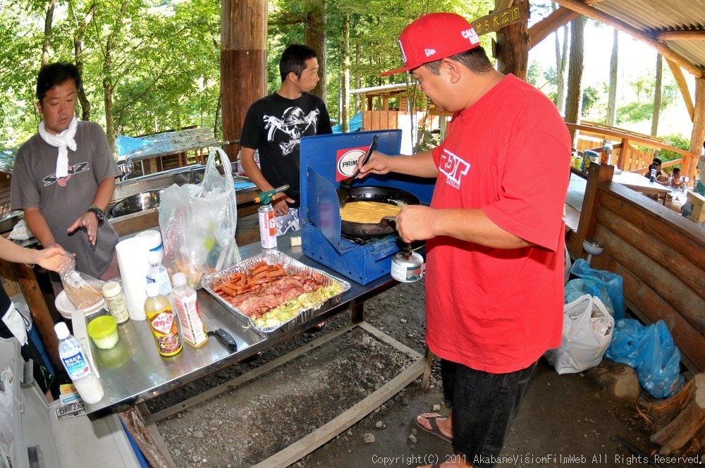 CREDIT camp for kids 2011　VOL５：Day２　川遊びの風景_b0065730_1944288.jpg