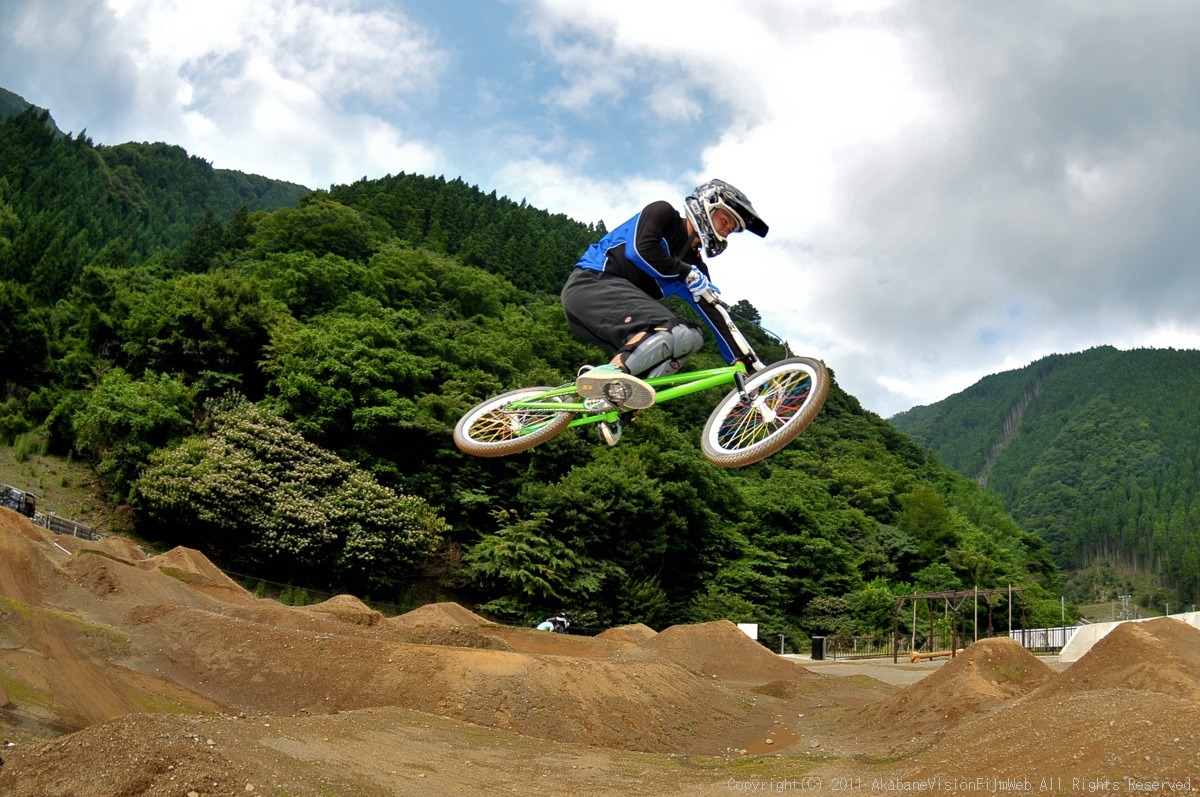 CREDIT camp for kids 2011　VOL3：Day1　BMXライドその１_b0065730_5422797.jpg