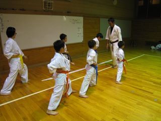麻生道場 じっくり型稽古!_c0118332_22223427.jpg