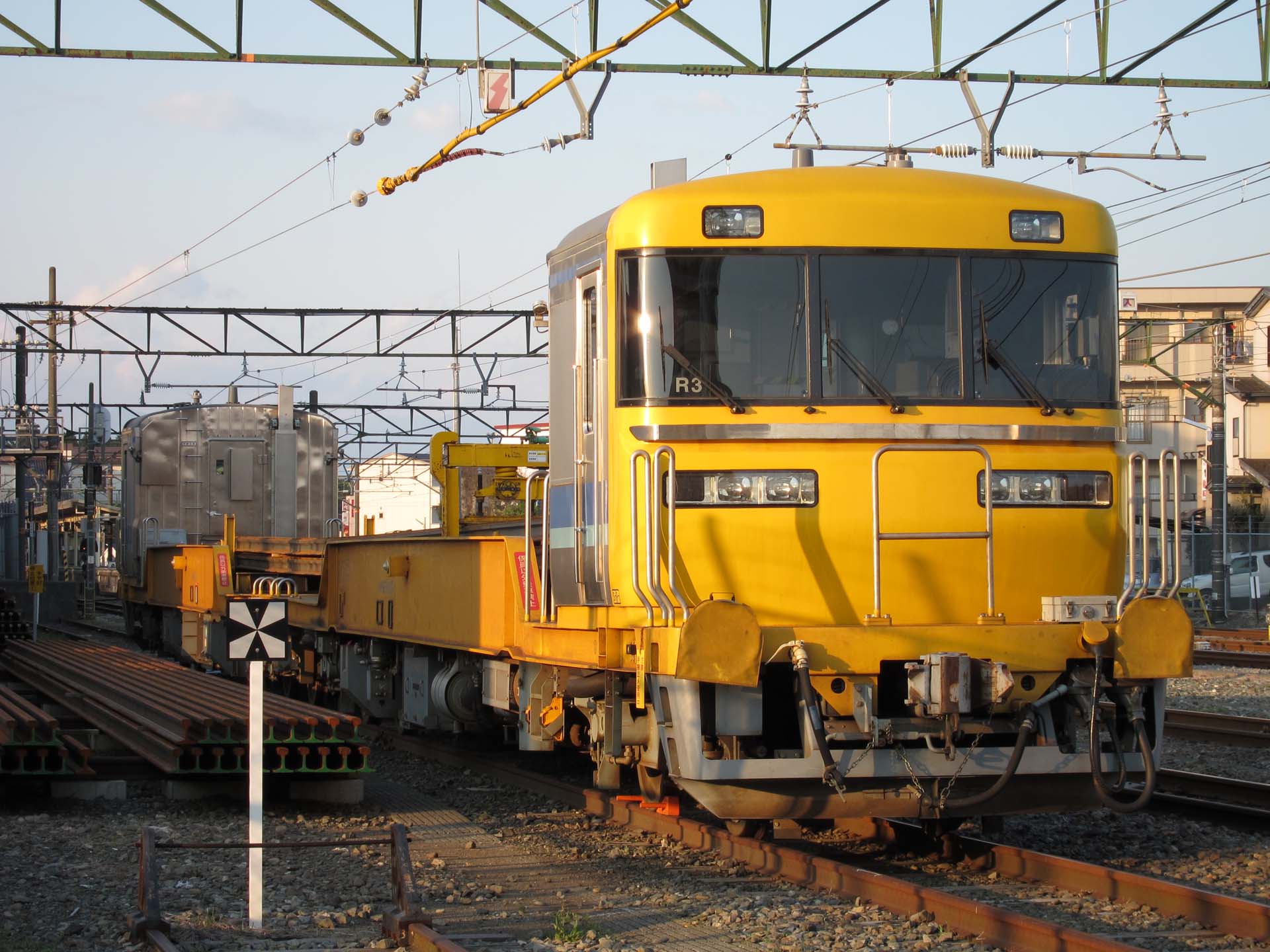 おもしろ列車と動体撮影の難しさと _c0166765_233993.jpg