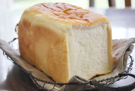 ペリカンのパンとモロモロの話 : 「あなたに似た花。」