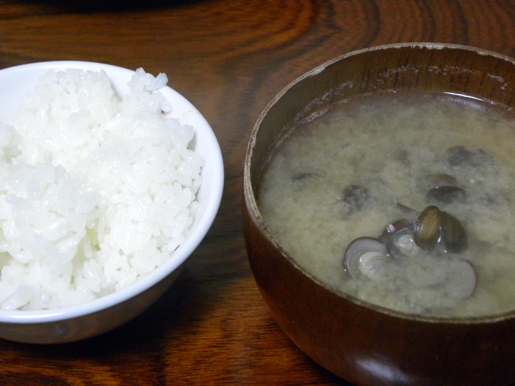 シジミの味噌汁とご飯_c0162773_1302193.jpg