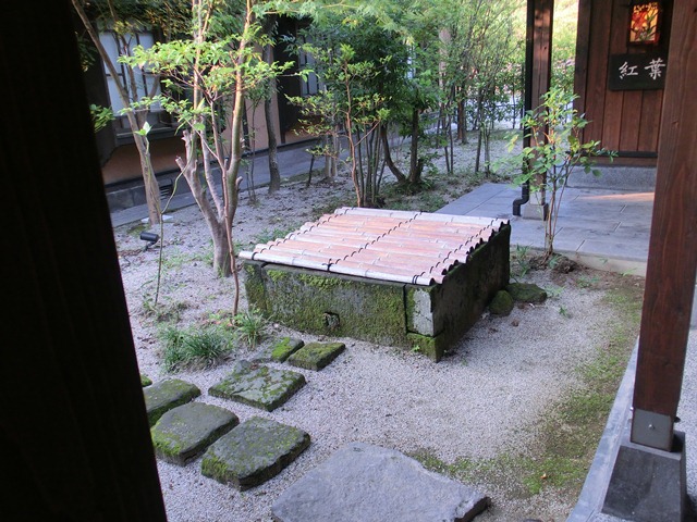 d0181492_1564635.jpg