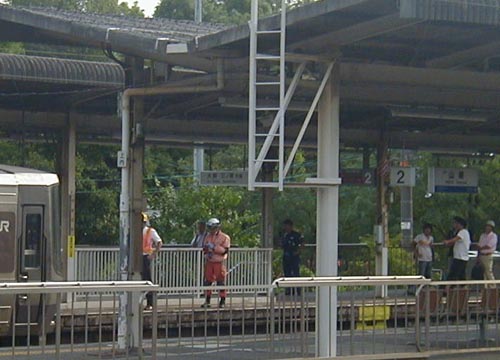 ●電車の重み_d0053294_0285236.jpg