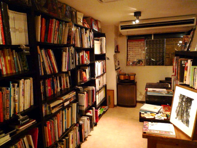TREASURE RIVER BOOK CAFE_f0180307_20252882.jpg