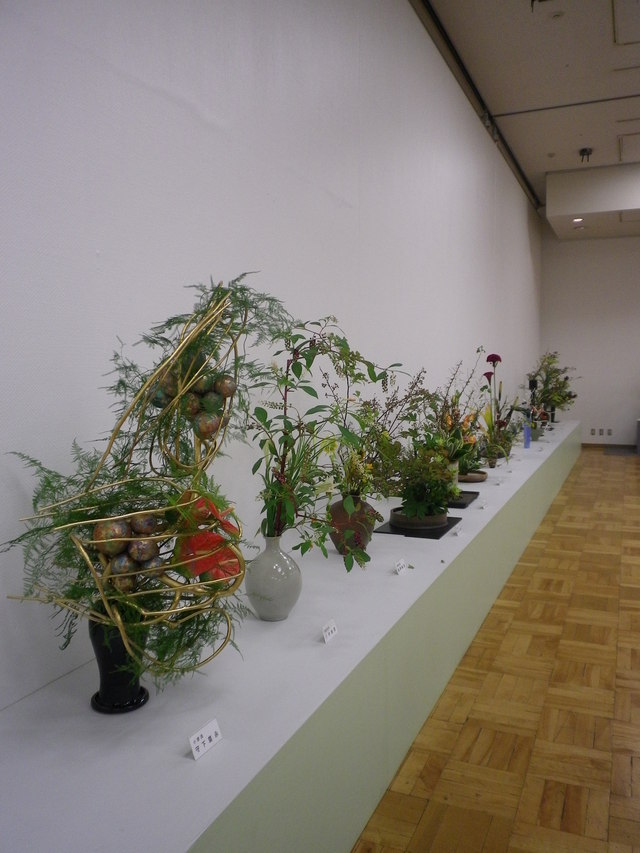 西九州華道連盟いけばな展。(後期の作品)_d0195183_22123110.jpg