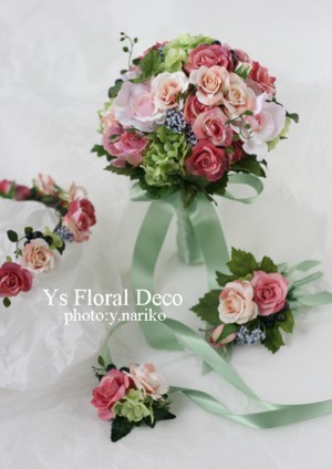 カラフルなブーケ&花冠 ミントグリーンのドレスに_b0113510_0124223.jpg