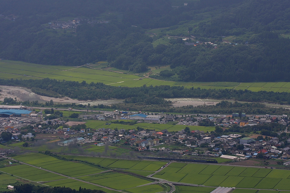 緑と黒煙 - 2011年晩夏・上越線 -_b0190710_656886.jpg
