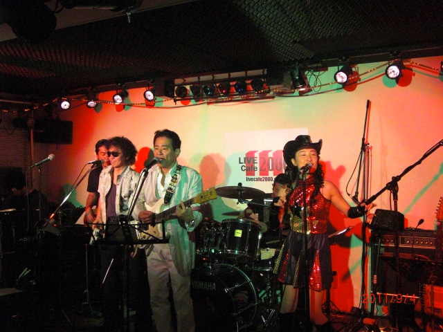 ライブカフェ2000にて盛春ライブ終了_e0119092_1321478.jpg