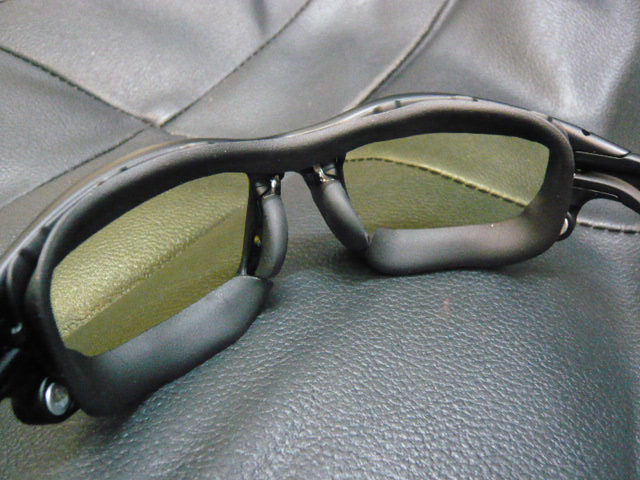 OAKLEY WINDJACKETの、ガスケット : 勇気ある撤退 OAKLEY WINDJACKETの、ガスケット : 勇気ある撤退