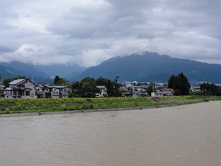 魚野川が又濁っています_a0084753_13372538.jpg