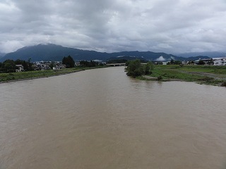 魚野川が又濁っています_a0084753_133747.jpg