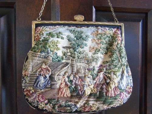 アンティークのプチポワン-Antique petit point purse_b0207158_11485374.jpg