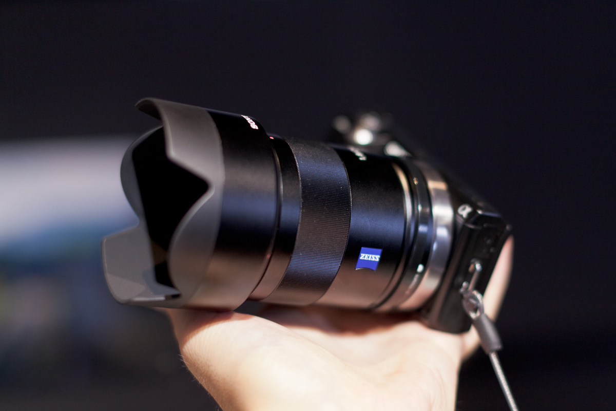 α77とNEX-7とNEX-5NとSonnar T* E 24mm F1.8 ZA_b0213320_2151448.jpg