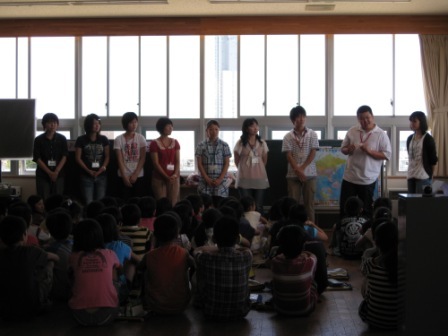 万代長嶺小学校において異文化理解ワークショップを行いました。_c0167632_17454755.jpg