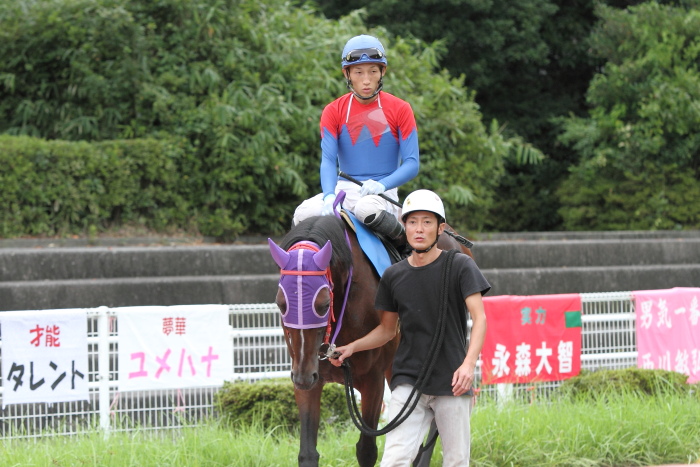 2011年9月4日（日） 高知競馬 4R C2-6_a0077663_9291699.jpg