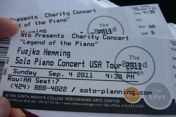 9月４日　　感動の抜け殻体験。＠FUZJKO HEMMING PIANO SOLO CONCERT TOUR2011_b0202185_97627.jpg